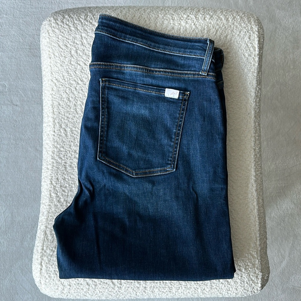 EUC // Women's Slim Boot Cut Jeans - Dark Blue // Size 14